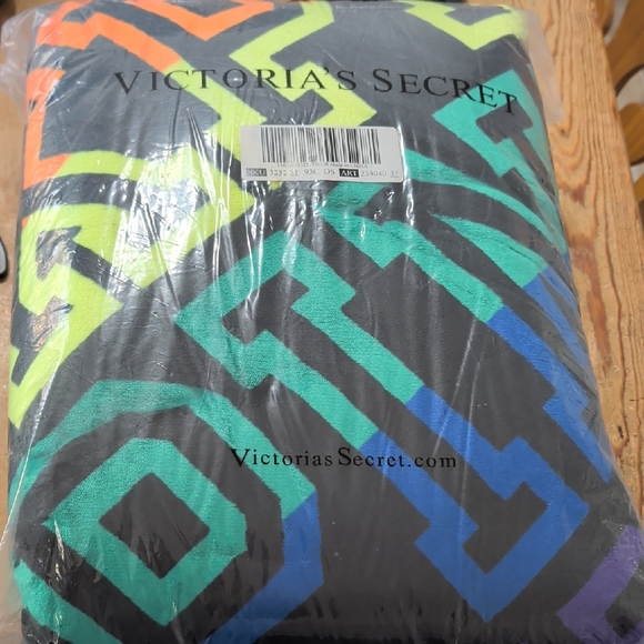 Victoria's Secret Pride Rainbow 🌈 Color Sherpa Blanket